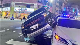 車禍,前金區,高雄市,皮卡貨車,路況