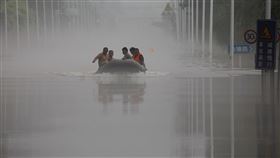 中國河北省涿州淹大水。路透社