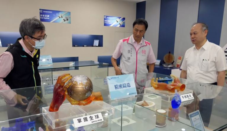 桃經發局訪龍華科大　產學培訓合作創雙贏