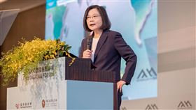 蔡英文總統今(８)日出席「『凱達格蘭論壇-2023印太安全對話』開幕式。（圖／總統府提供)