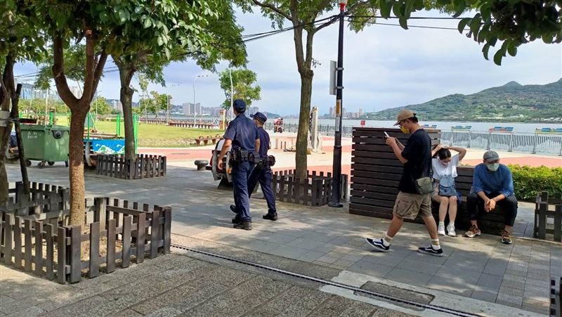 新／淡水金色水岸男落水　救起無生命跡象
