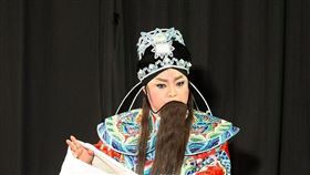 陳美雲於《攀枝淚》中飾演韓國華。（圖／陳美雲歌劇團提供）