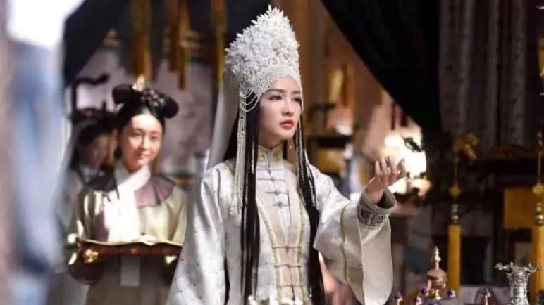 乾隆為何寵愛香妃？專家從香妃墓找到答案