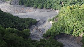 奧萬大暴雨，200年一見，聯外道路多處坍塌封園，空拍(圖／林業署南投分署提供)