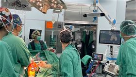 人工膝關節,導航機器人,精密手術,膝關節,退化