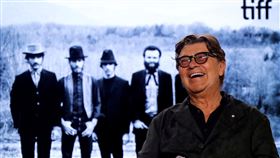 「樂隊合唱團」（The Band）吉他手羅比羅伯森過世，享壽80歲。（圖／美聯社／達志影像）