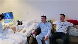 獨／寶貝金孫女首露臉　余天激動心聲曝光