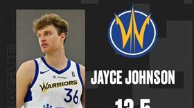 勇士將以Exhibit 10合約簽下上季發展聯盟的籃板王強森。（圖／翻攝自推特）