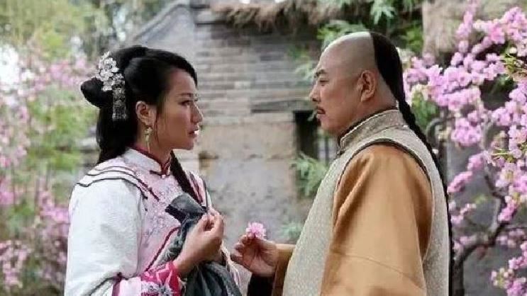 皇上作詩！寡婦接這句　乾隆聽後拔腿就跑