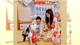 阿嬌前夫兒周歲抓周　罕曬辣妻三代全家福（圖／翻攝微博）