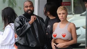 肯伊被爆有體臭，超像前妻豐臀金的新女友比安卡很受不了。（圖／達志影像／美聯社）