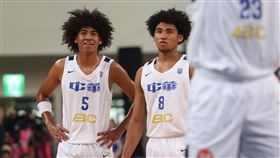 ▲賀丹、賀博兄弟各攻下13和12分。（圖／中華民國籃球協會提供）