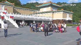 文 迎旅外陸客1800