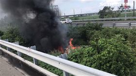 國道,火燒車,台南,輕傷