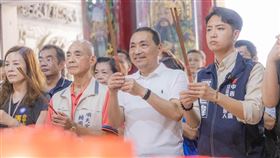 郭台銘苗栗造勢…侯友宜深入台中！「廟口開講」合體藍營小雞喊凍蒜
侯友宜競選辦公室提供