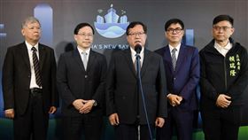 行政院副院長鄭文燦今(14)日出席亞灣2.0智慧科技創新園區聯合招商說明會。（圖／行政院提供)