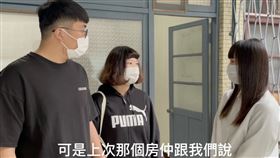 學生聚焦在「永慶房屋」其品牌所堅持「先誠實，再成交」的企業價值與社會責任。（圖／龍華科大提供）