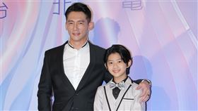 温昇豪、邵雨薇、陳澤耀、陳少卉張書瑋導演出席《我和我的賽車老爸》世界首映記者會。（圖／記者楊澍攝影）