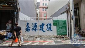 危老重建竟成爛尾樓！北投泊山妍買家拿回預付　地主戶卻哭了。（圖／鏡週刊）
