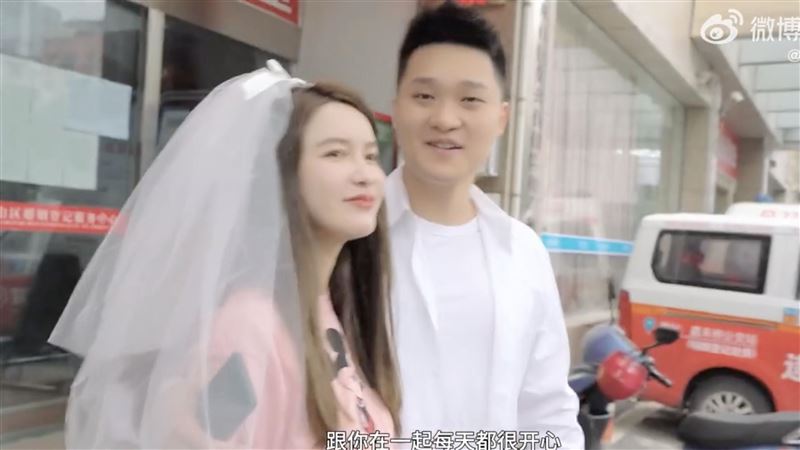 曾偷情總裁遭開撕！陸最有名小三宣布當媽