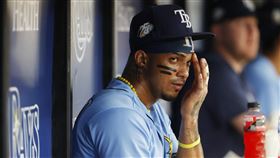 ▲才被爆和14歲少女有不正當關係，光芒游擊手法蘭柯（Wander Franco）被放入限制名單。（圖／美聯社／達志影像）