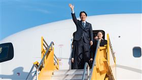 副總統賴清德所率領的特使團出席巴拉圭共和國新任總統貝尼亞於台北時間14日晚間抵達巴拉圭。（圖／總統府提供)
