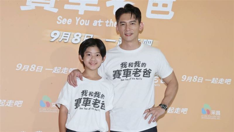 温昇豪《賽車》跛腳秘辛　左右不分傻眼