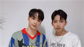 古曜威（左起）攜手原子少年陳柏諦，攀爬日本百岳挑戰極限。（圖／單純夢想提供）