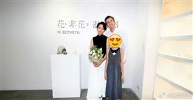 梁詠琪和西班牙籍老公及8歲女兒一家和樂。（圖／翻攝微博）