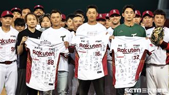 回前東家開球　藍寅倫感性致詞逼哭王溢正