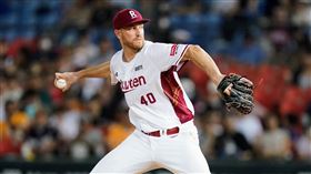 桃猿霍爾好投壓兄弟  獲選單場MVP中華職棒樂天桃猿隊洋投霍爾15日先發7局失3分，包含2分責失分，好投助隊拿下勝利，賽後也獲選單場MVP。（樂天桃猿隊提供）中央社記者謝靜雯傳真  112年8月15日