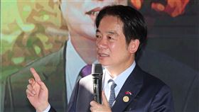 賴清德抵巴拉圭展開當地行程（1）副總統賴清德（圖）於當地時間14日上午抵達友邦巴拉圭共和國並展開行程，下午前往艾爾瑪炭烤餐廳與台巴科大應屆畢業生交流。中央社記者趙世勳攝  112年8月15日