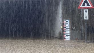 新／桃園強降雨　水淹涵洞「1米」畫面曝