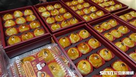 黑手牌蛋黃酥／記者張雅筑攝