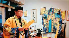 【神棍吸乾癡情女】港妹為復合賣淫籌錢下降頭　台神棍爽撈85萬繼續騙。鏡週刊