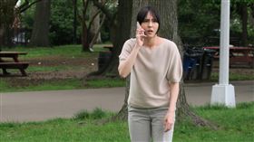 魏蔓演出從台灣到紐約的年輕夫妻。（圖／滿滿額娛樂提供）