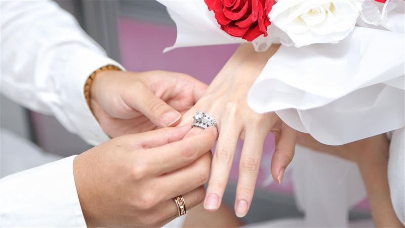 月薪6千男甩「富老婆」爽娶小三4個月後悔