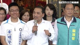 ▲侯友宜赴屏東慈鳳宮參拜，與議員、代表及里長座談