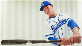 ▲富邦悍將簽下今年選秀首輪高中大物內野手王念好。（圖／富邦悍將球團提供）