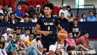 賀家兄弟正面對決　哥哥狂飆全場最高27分