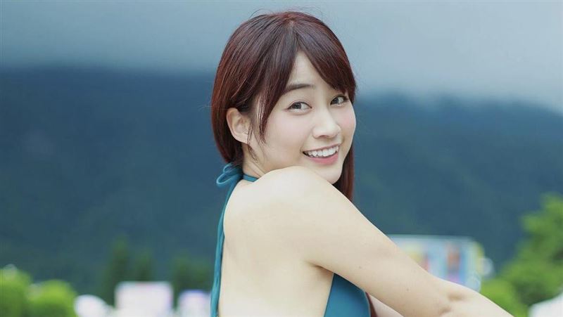 辣穿開衩迷你裙！啦啦隊女神陳伊「一角度疑走光」網激喊：太犯規 娛樂星聞