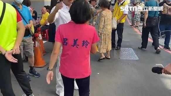 「你討中共打」退黨的呂美玲跑來挺郭台銘