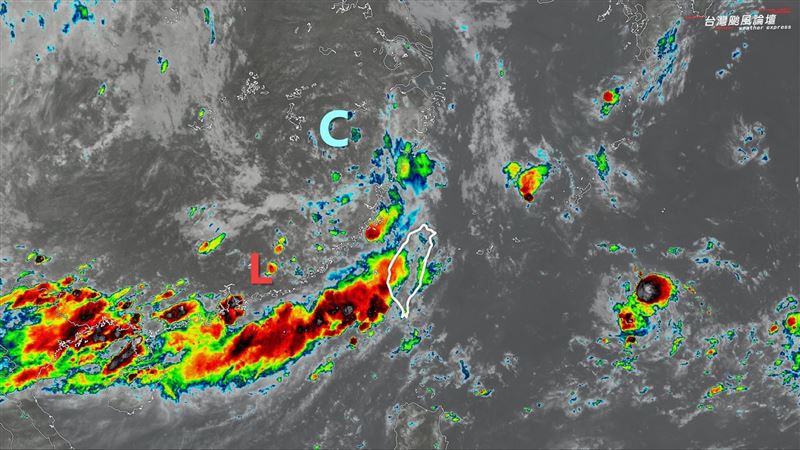 一長條雷雨帶恐飄向台　專家：下午起留意
