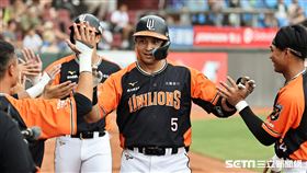 ▲統一獅指定打擊郭阜林炸裂2分砲。（圖／記者劉彥池攝影）