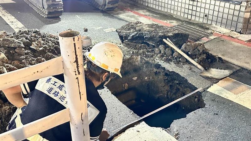 北市又見天坑！民生東路2段坍塌原因出爐