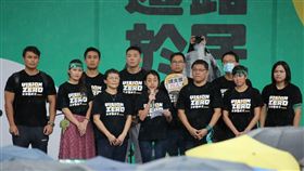 ▲820還路於民凱道大遊行時代力量王婉諭致詞（圖／記者楊澍攝影）