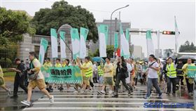 ▲820還路於民凱道大遊賴清德侯友宜及各黨代表走遊行（圖／記者陳楊澍攝影）