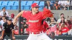 ▲布里悍投1休4，投出7局2安無失分好投。（圖／味全龍球團提供）