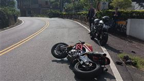 杜卡迪,山道女猴子,北宜,新店,對撞,Honda,FORZA 750,Ducati,新北,山道猴子的一生