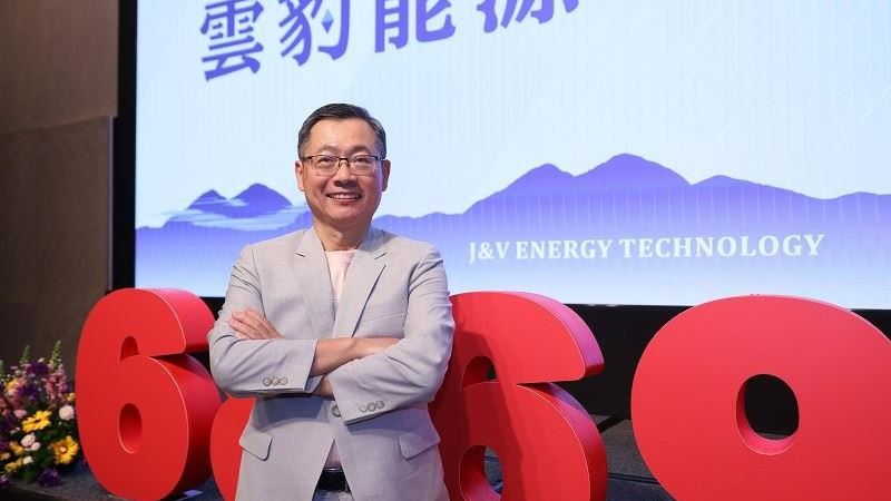 賴勁麟年薪425萬？他：李忠庭一年拿600萬